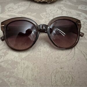 Le Specs Capacious Sunglasses